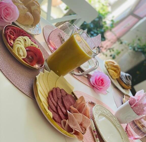 بنسيون Gold Horse Vendégház