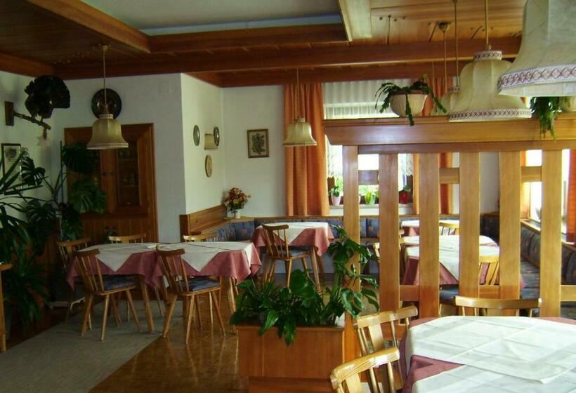 پانسیون Haus Alpenfriede
