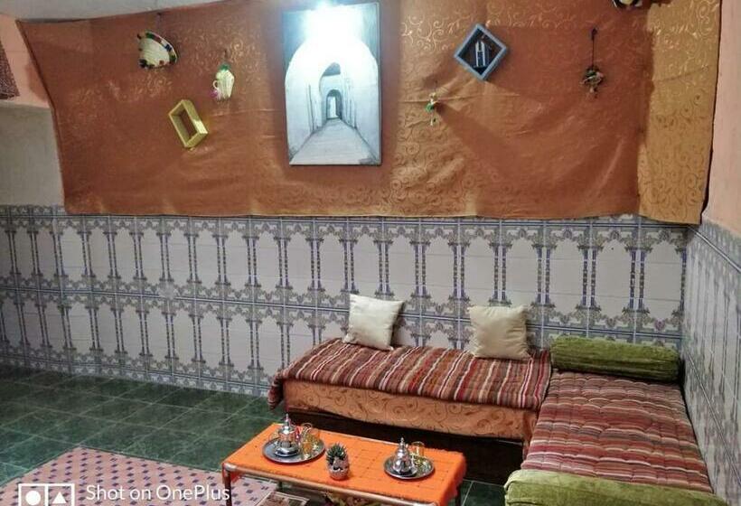 Пансион Hostal Nuzha