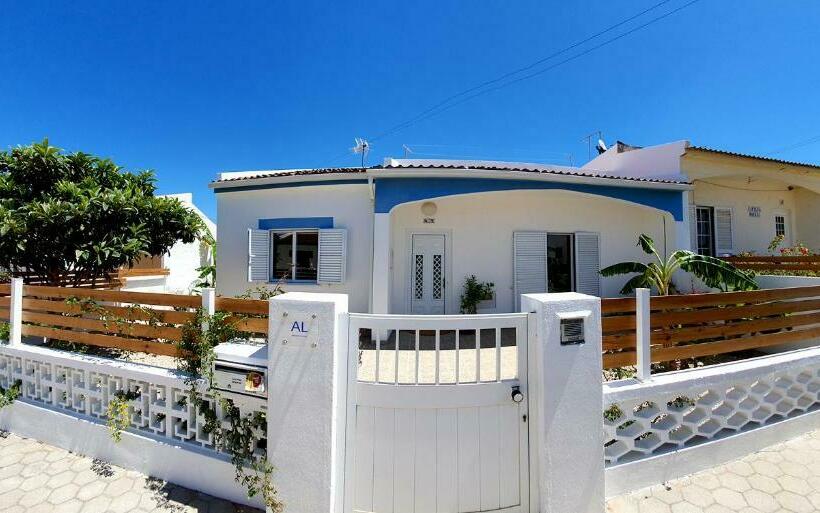 Пансион Jelly Fish Guest House