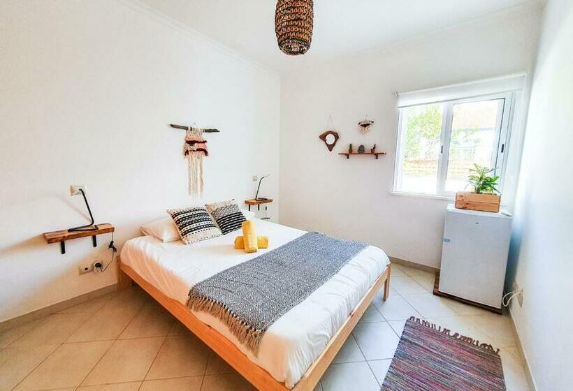 Пансион Jelly Fish Guest House