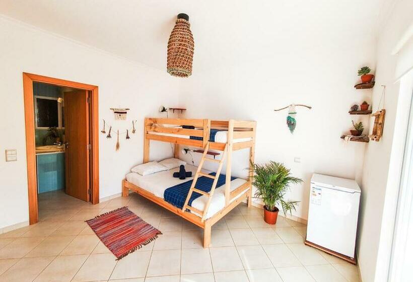 Пансион Jelly Fish Guest House