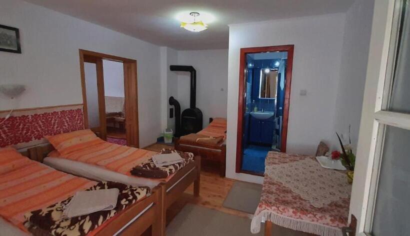 펜션 Kerekes Vendégház