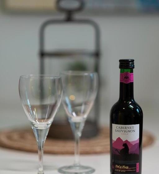 펜션 Studio In Rietgedekte Boerderij, Geheel Privé, Hond Vriendelijk