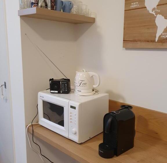 펜션 Studio In Rietgedekte Boerderij, Geheel Privé, Hond Vriendelijk