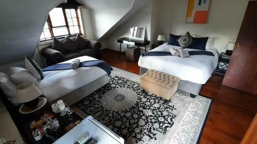 بنسيون The Oak Potch Guesthouse