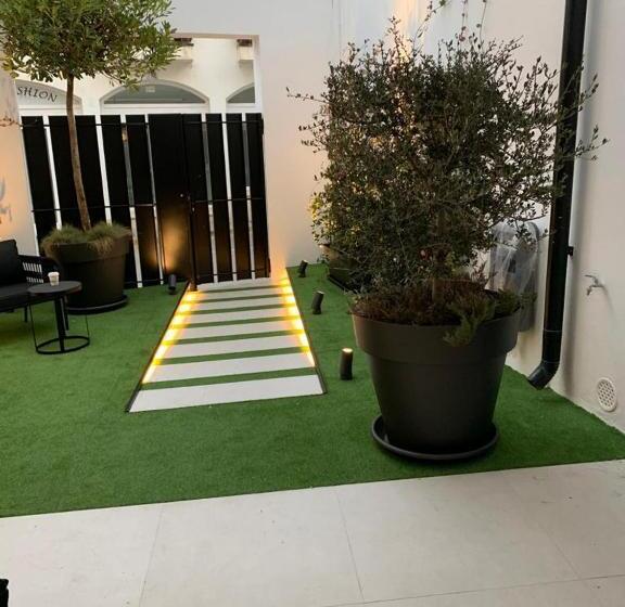 Aparthotel El Cargol