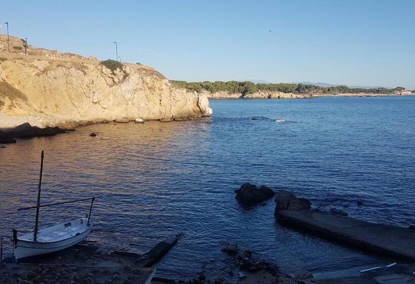 Aparthotel El Cargol