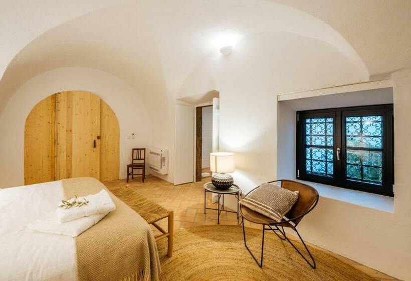 تختخواب و صبحانه Aljana Guest House Beja