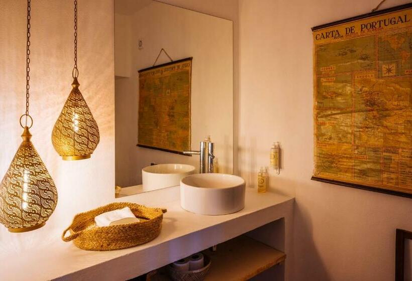 تختخواب و صبحانه Aljana Guest House Beja