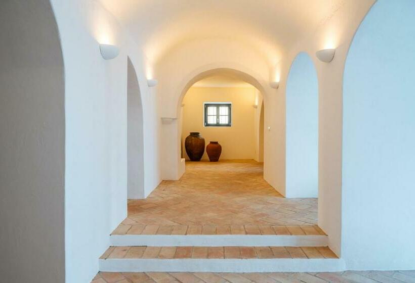 تختخواب و صبحانه Aljana Guest House Beja