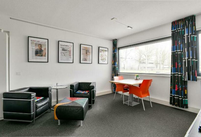 تختخواب و صبحانه Bedbijpet