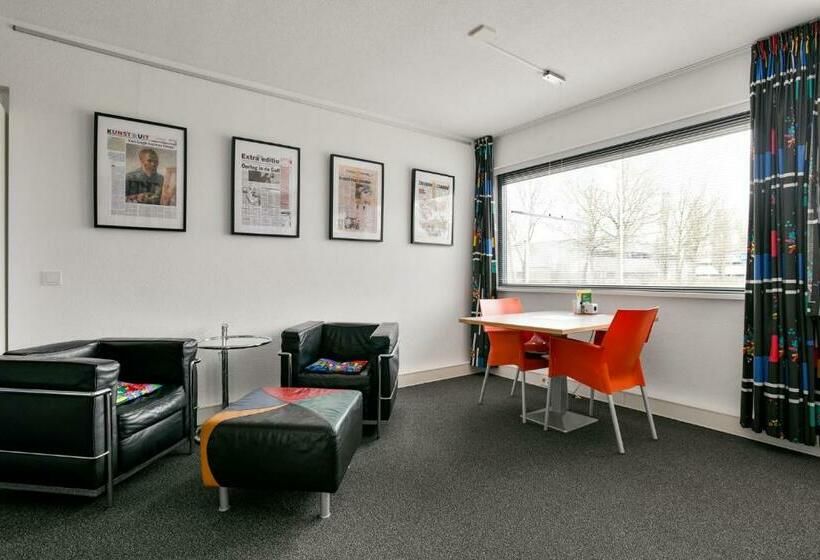 تختخواب و صبحانه Bedbijpet