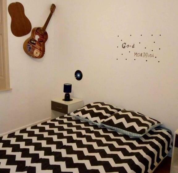 민박 Chambre N 1 Centre Ville De Mirecourt