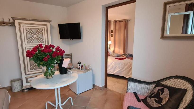 مبيت وإفطار Corniche Du Paradis