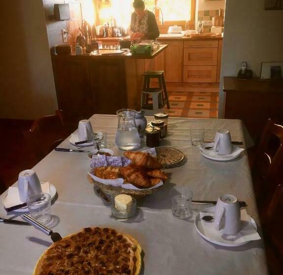 Bed and Breakfast Ferme Des Trois Poiriers, Teloché