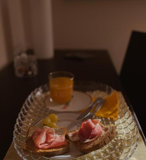 تختخواب و صبحانه La Maison Di Carla