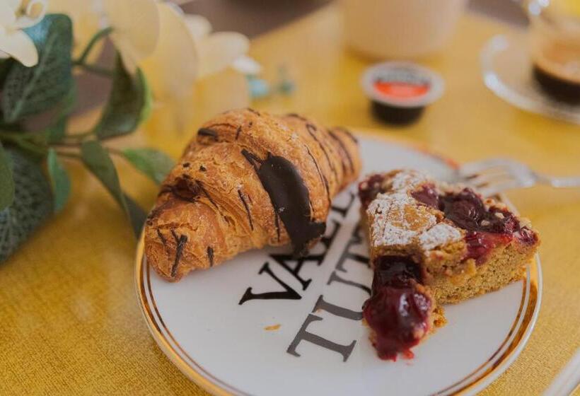 تختخواب و صبحانه La Maison Di Carla