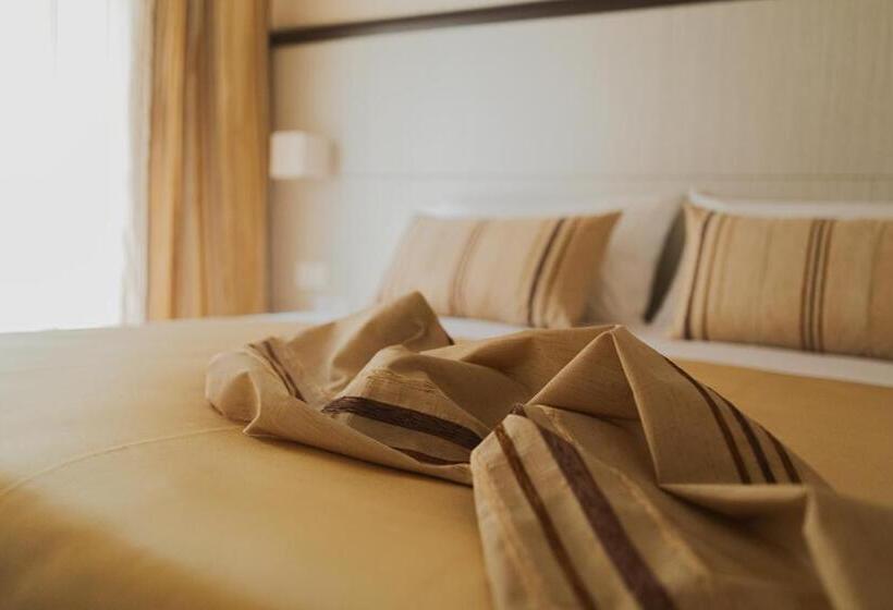 تختخواب و صبحانه La Maison Di Carla