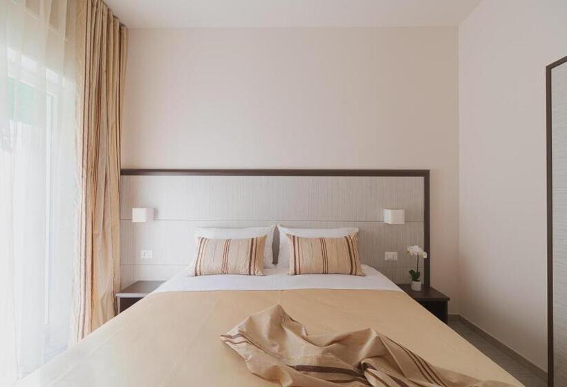 تختخواب و صبحانه La Maison Di Carla