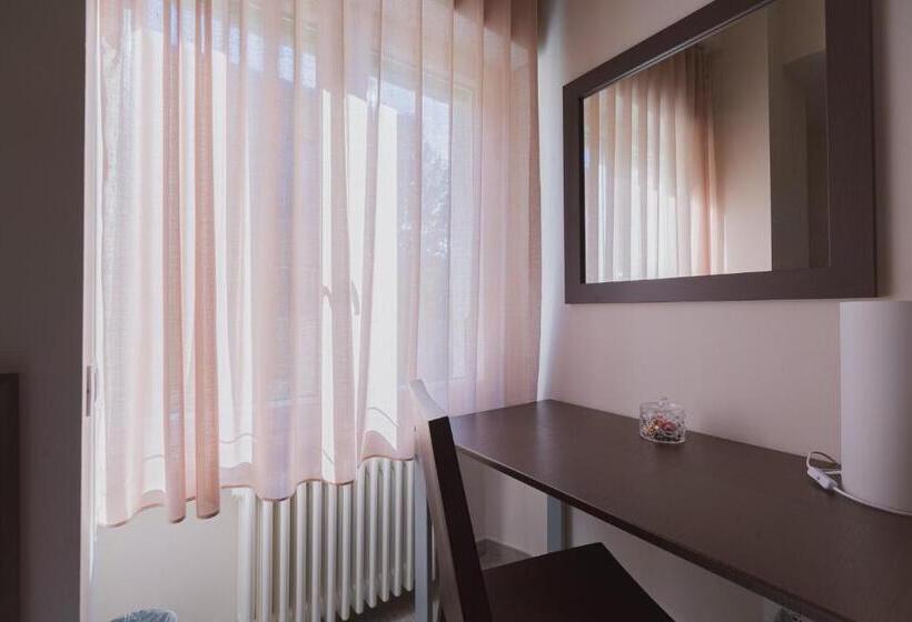 تختخواب و صبحانه La Maison Di Carla