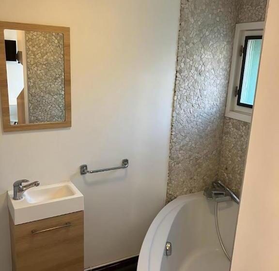 住宿加早餐  Le Nid Castries   Charmant Logement Complet Et équipé Centre Castries Proche Montpellier