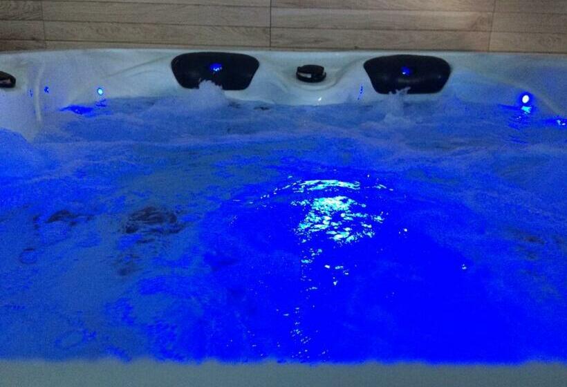 مبيت وإفطار Les Relais D Isira