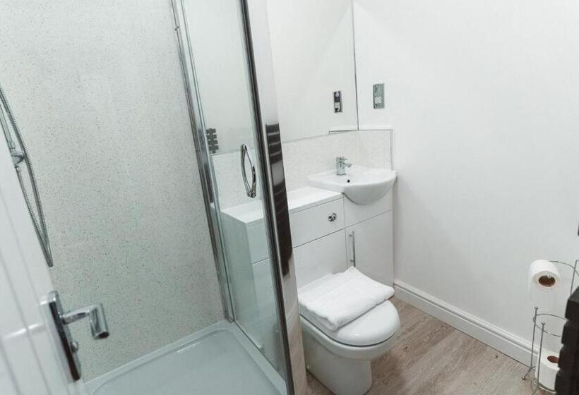 צימר Peak District, The Greyhound Inn, Warslow Circa 1750