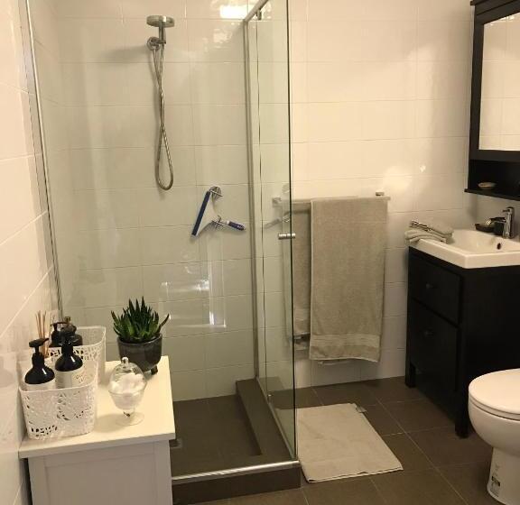 مبيت وإفطار Robinson Retreat