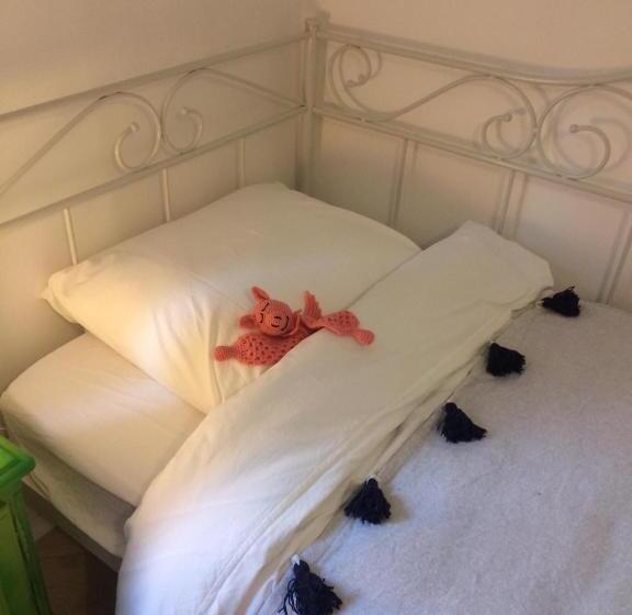 Bed and Breakfast Slaaphuisje Het Vliegend Varken