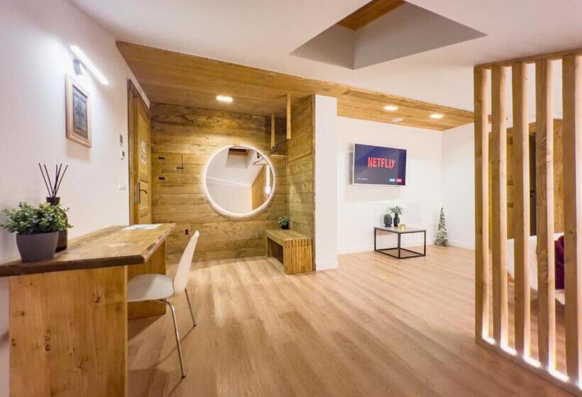 تختخواب و صبحانه Wolf House Bnb