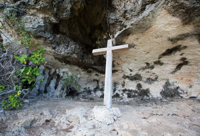 Cabagnow Seaside Resort