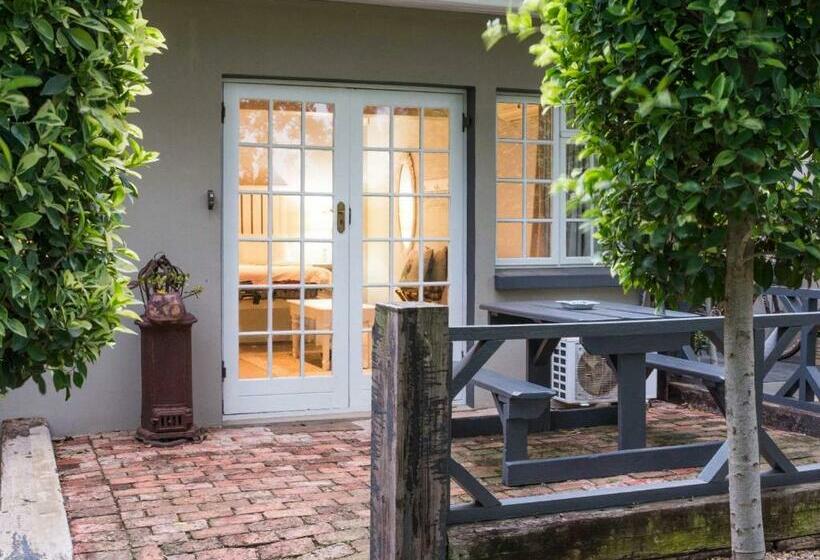 Chicane Bed And Breakfast