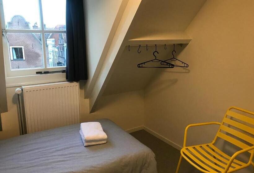 Kleinschalig Hostel In Deventer, Hartje Stad, Aan De Ijssel