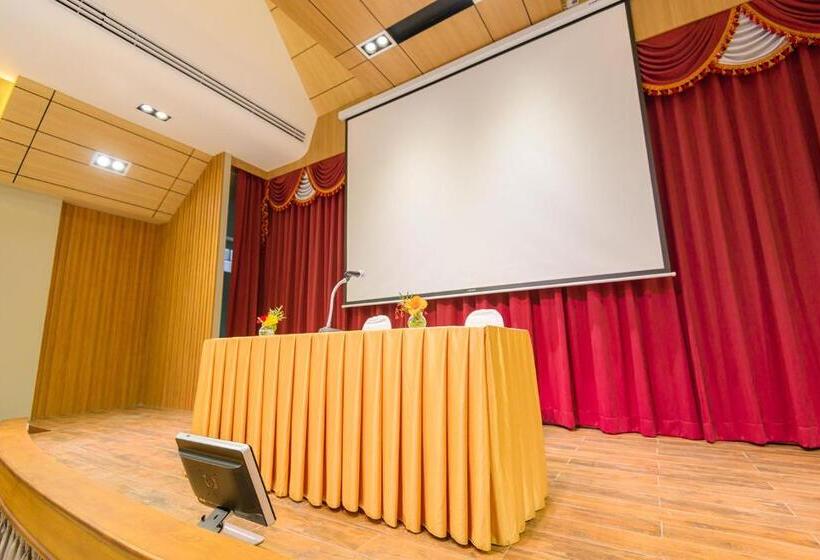 בית מלון כפרי Avarin Resort