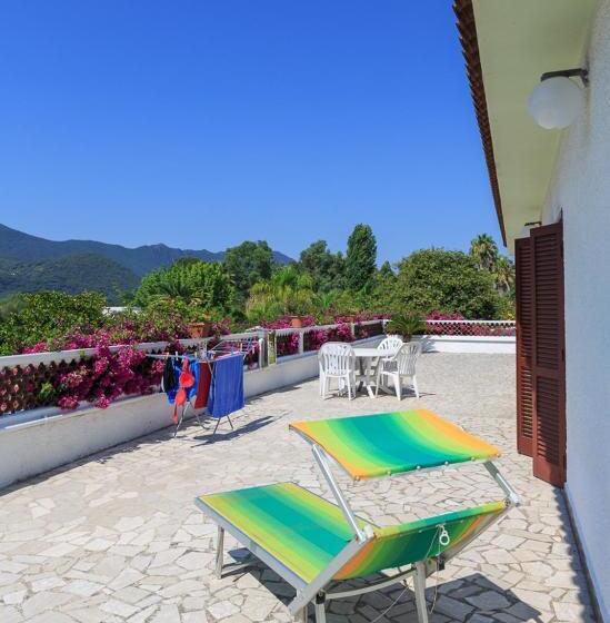 בית מלון כפרי Centro Ferie Salvatore