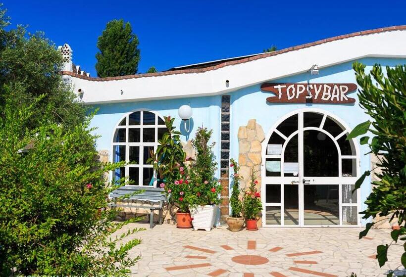 בית מלון כפרי Centro Ferie Salvatore