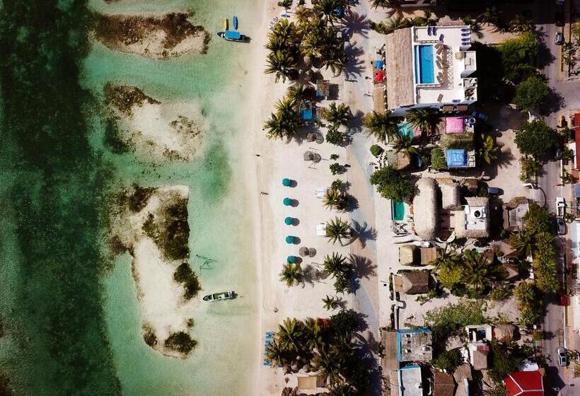 ホテル Nacional Beach Club & Bungalows