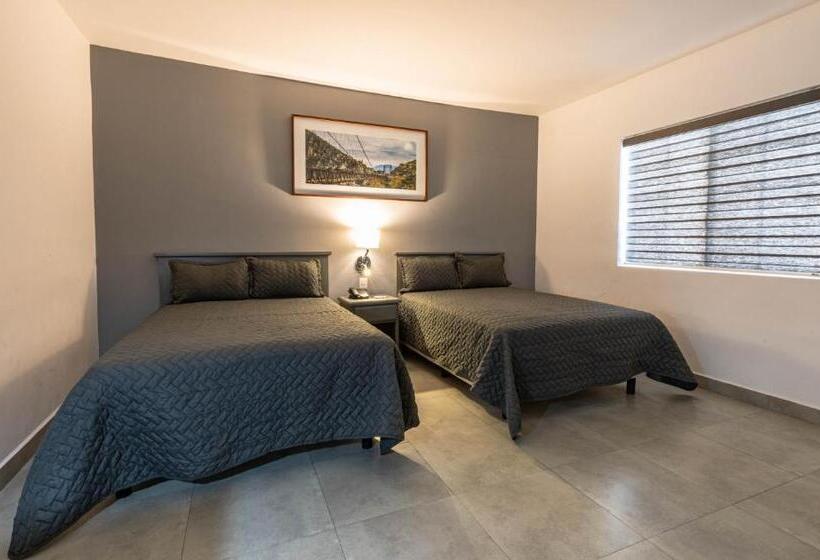 ホテル Nuve Gomez Palacio