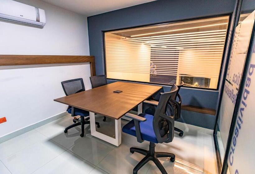 ホテル Nuve Gomez Palacio