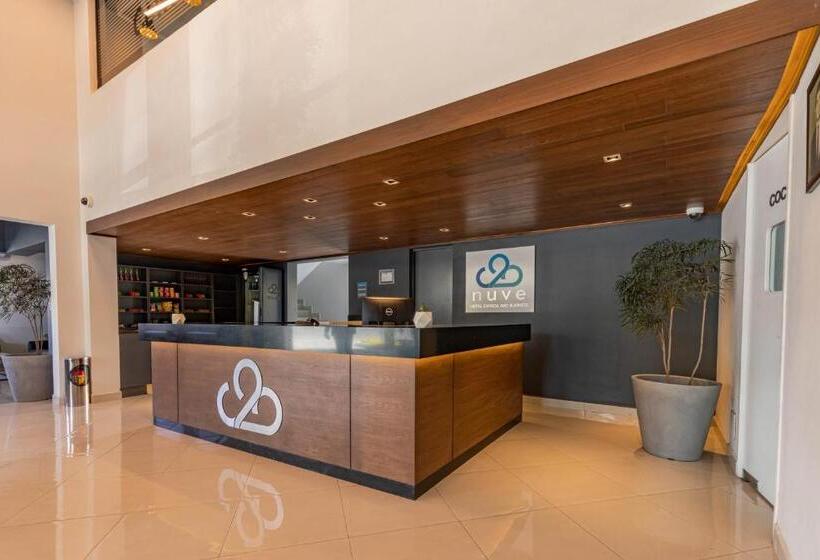 ホテル Nuve Gomez Palacio