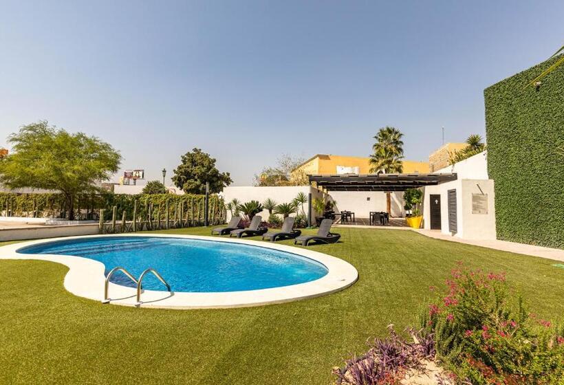 ホテル Nuve Gomez Palacio