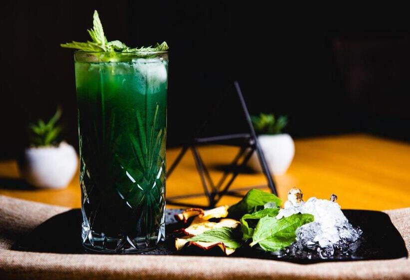 Отель Serenity Resort