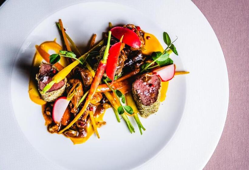 Отель Serenity Resort