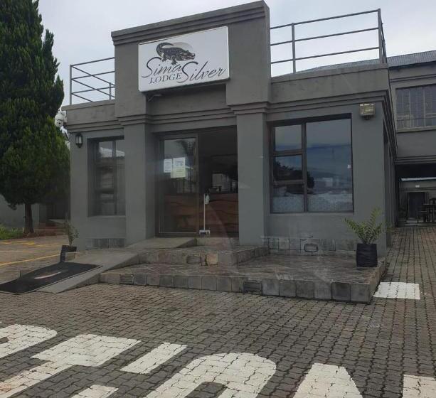 בית מלון כפרי Sima Silver Lodge