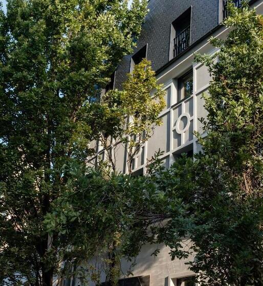 Отель The Square