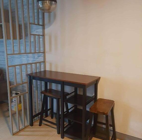 One Palm Tree Villas