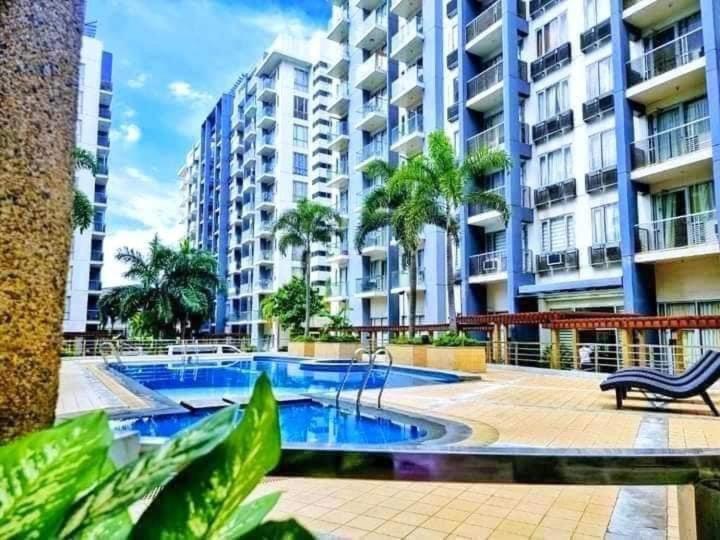 One Palm Tree Villas