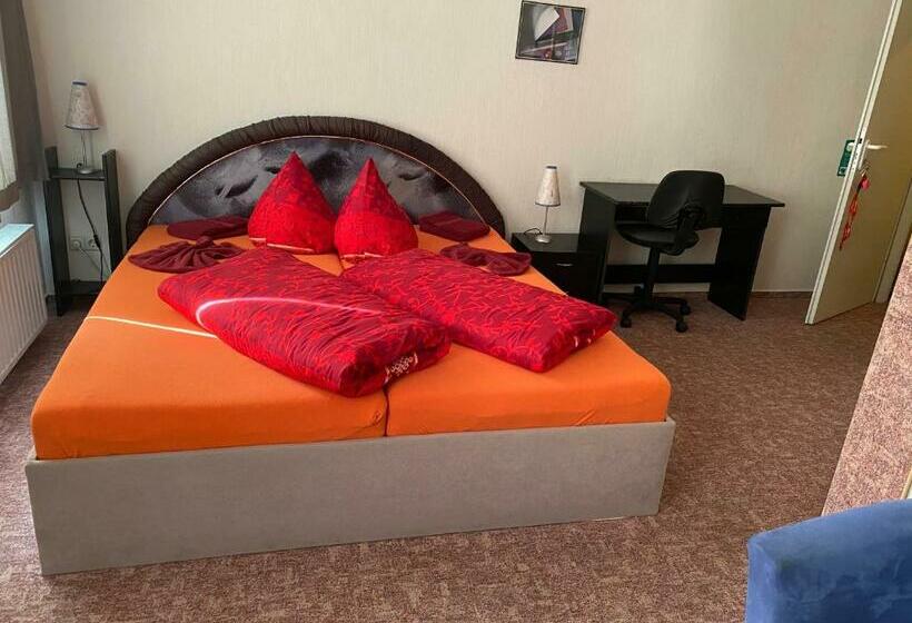 ペンション Alte Schmiede