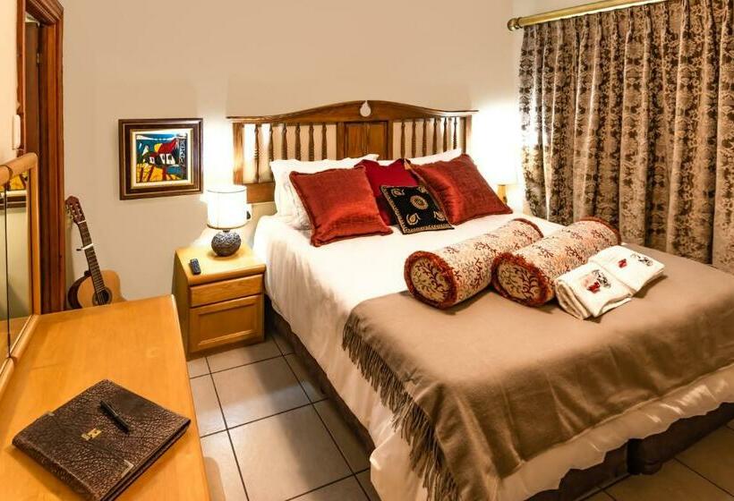 펜션 Antiqua Cottage